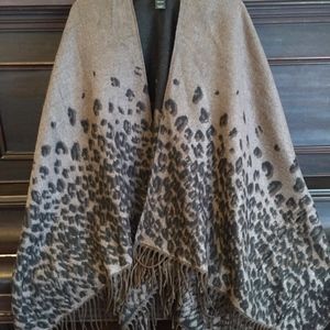 Cheetah Print Shawl/Cape NWOT